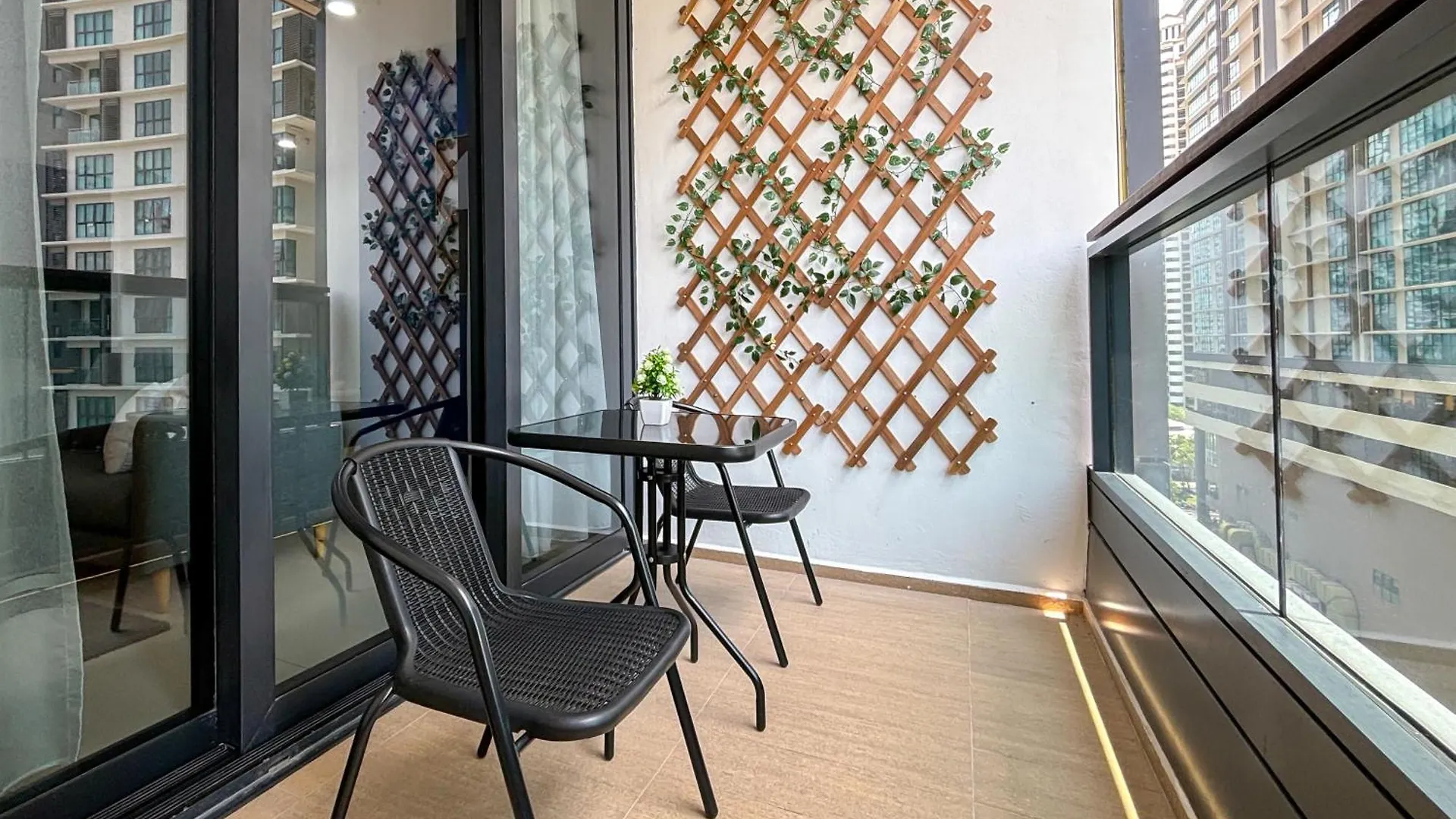 Arcoris Mont Kiara Apartment Kuala Lumpur
